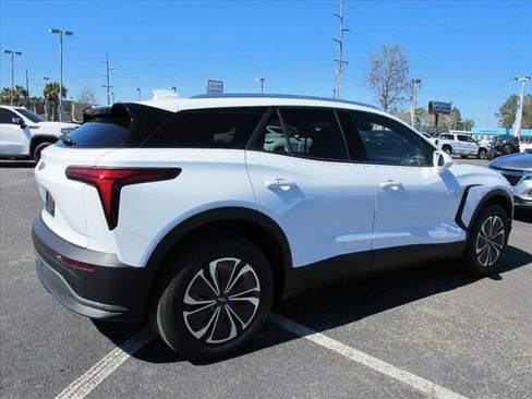 New 2025 Chevrolet Blazer EV LT image 3
