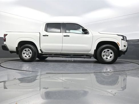 Used 2024 Nissan Frontier S image 34