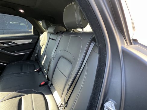 Certified 2025 Jaguar F-PACE R-Dynamic S image 32