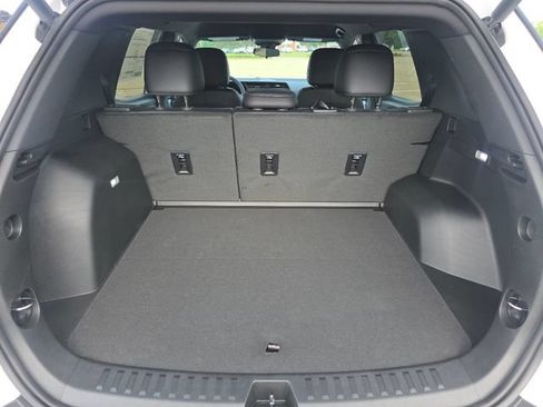New 2027 GMC Terrain Elevation w/ Elevation Premium Package AWD/4WD image 19