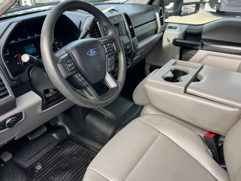 Used 2020 Ford F550 2WD Crew Cab Super Duty image 10