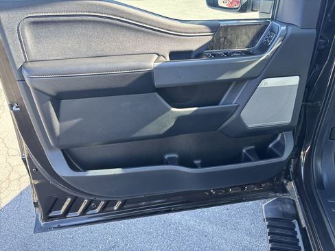 Used 2024 Ford F350 Lariat w/ Camper Package image 15