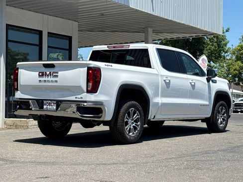 New 2026 GMC Sierra 1500 SLE w/ Preferred Package AWD/4WD image 3