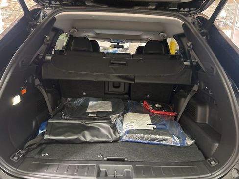 New 2025 Mitsubishi Outlander SE image 24