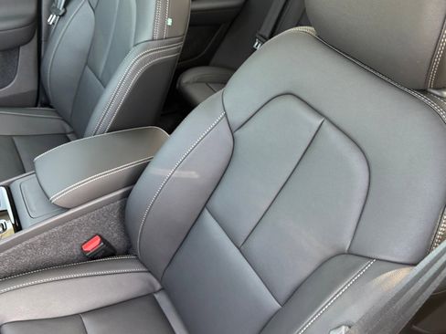 New 2025 Volvo XC40 B5 Ultra w/ Protection Package image 16