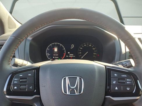 Used 2025 Honda Odyssey Sport-L image 21