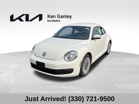 Used 2016 Volkswagen Beetle 1.8T SE FWD image 1