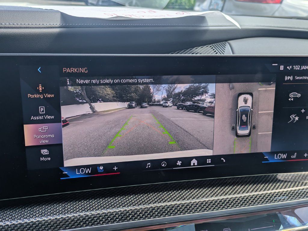 Used 2023 BMW i7 xDrive60 w/ Parking Assistance Package AWD/4WD image 35
