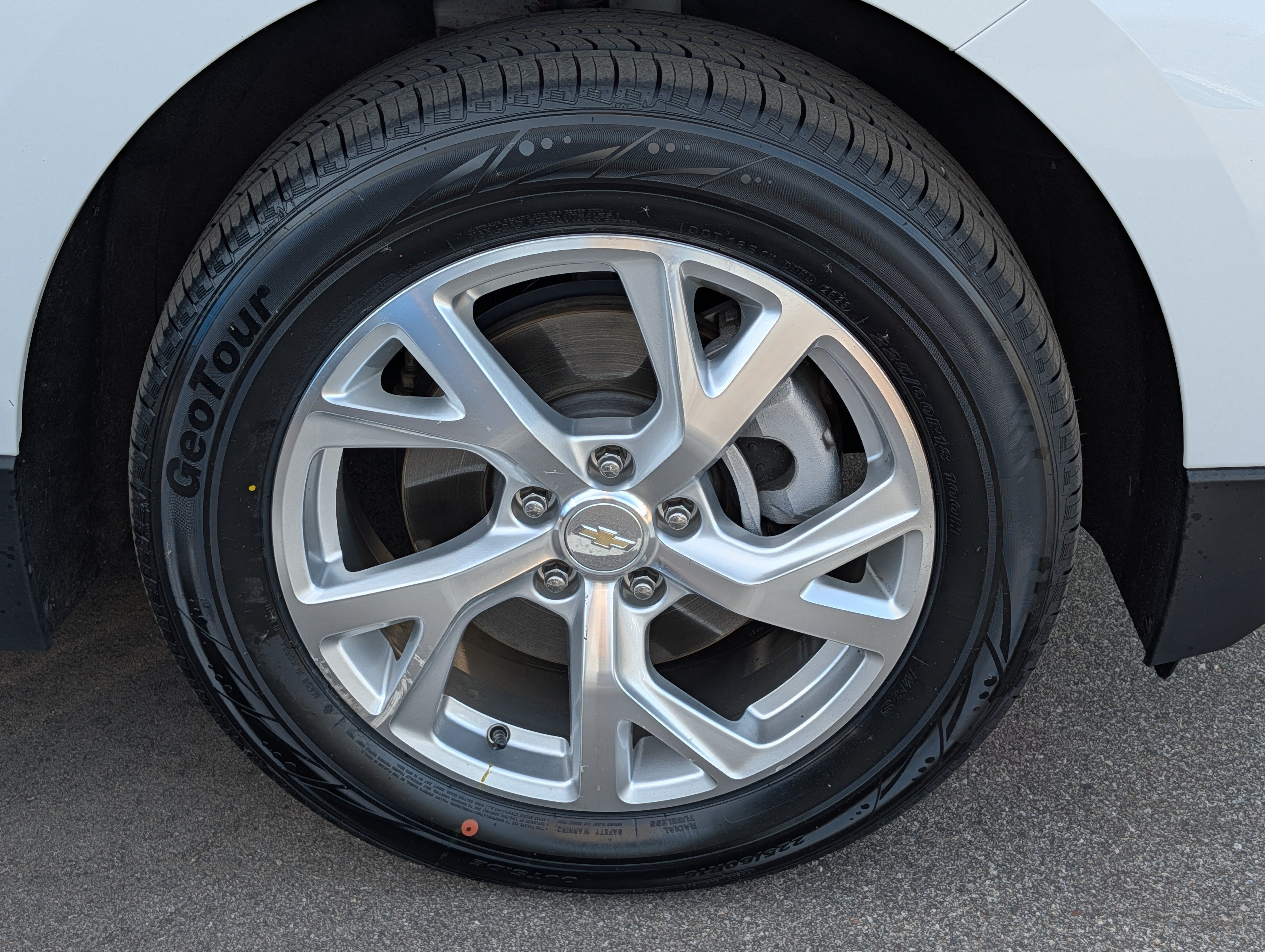 Used 2019 Chevrolet Equinox LT AWD/4WD image 15