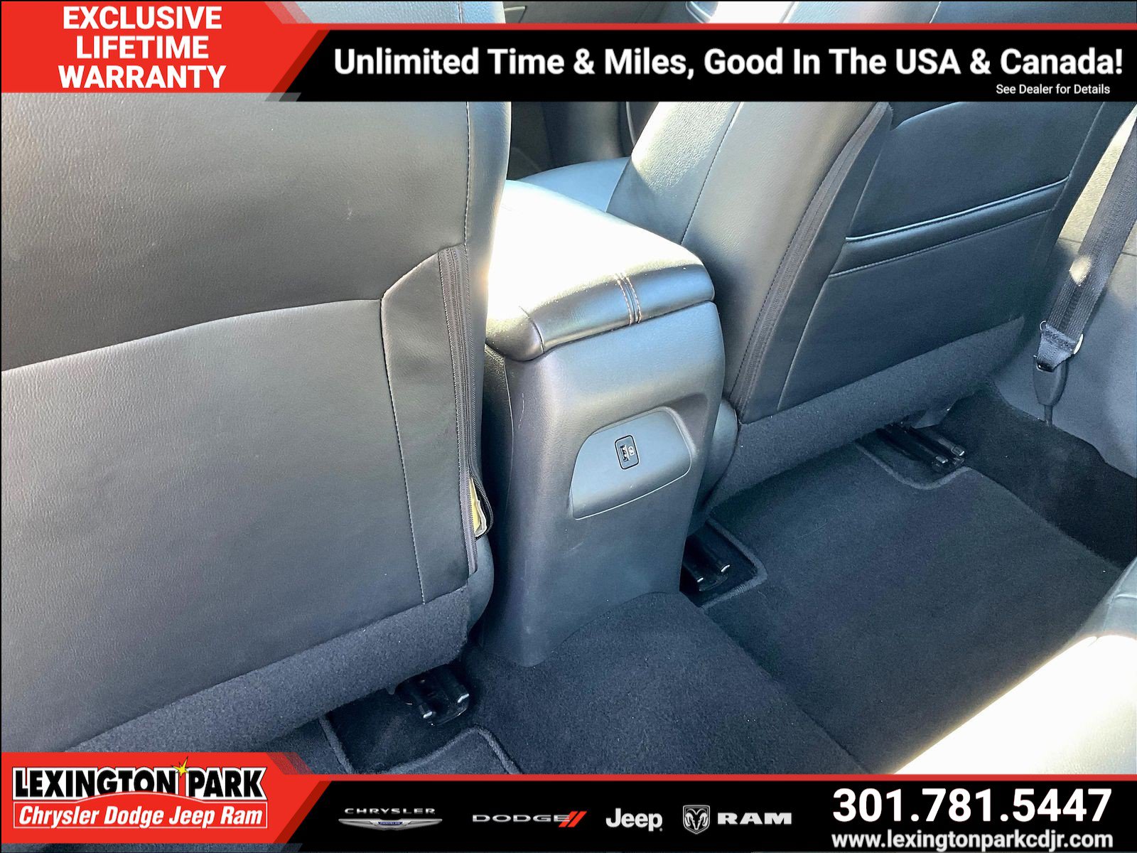 Used 2023 Nissan Sentra SR w/ SR Premium Package FWD image 10