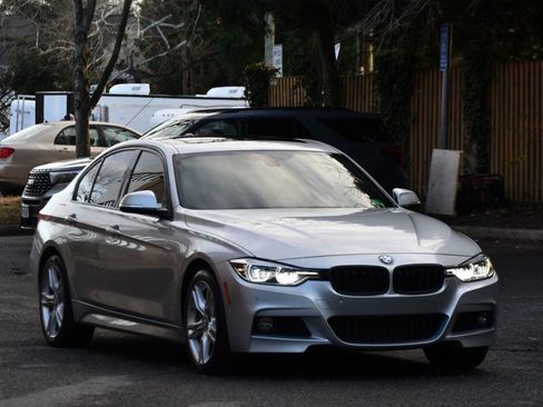 Used 2018 BMW 330i xDrive Sedan image 14