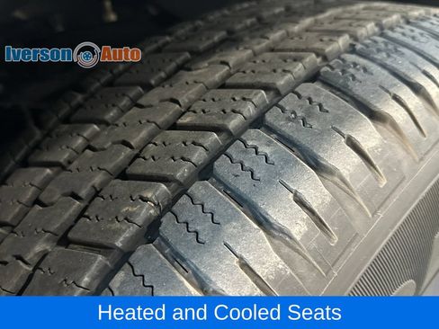 Used 2024 RAM 1500 Laramie AWD/4WD image 13