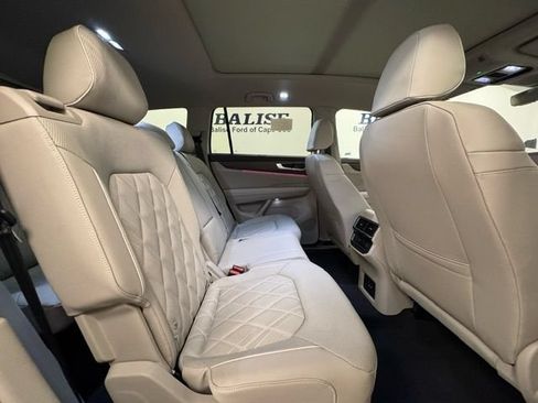 Used 2025 Volkswagen Atlas SEL Premium R-Line AWD/4WD image 26