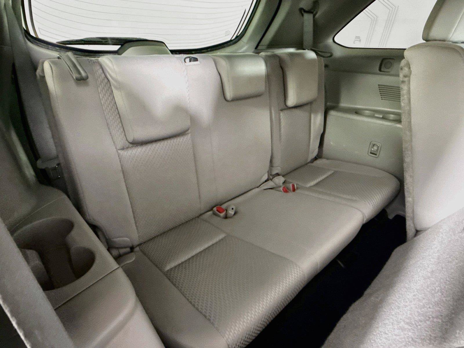 Used 2016 Toyota Highlander LE AWD/4WD image 34