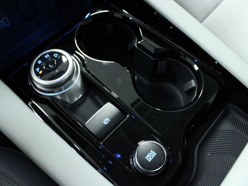 New 2026 Ford Explorer Platinum w/ LUX Leather Package image 24