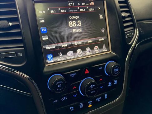 Used 2016 Jeep Grand Cherokee Overland image 27