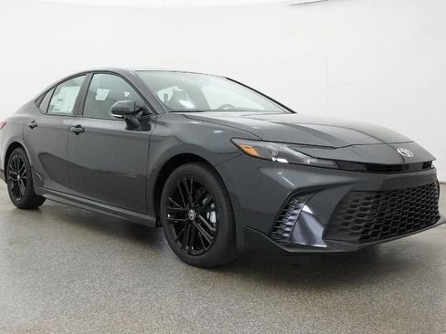 New 2026 Toyota Camry SE image 29