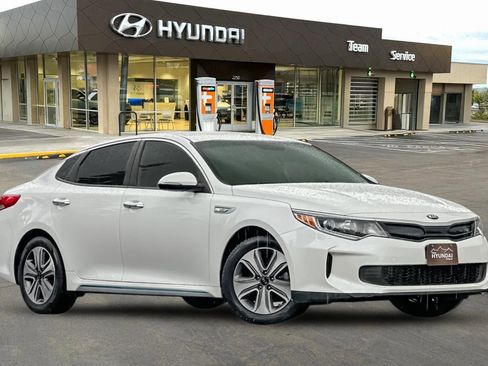 Used 2018 Kia Optima EX FWD image 2