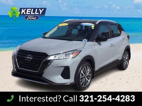 Used 2024 Nissan Kicks SV image 1