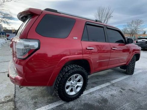 Used 2019 Toyota 4Runner SR5 image 2