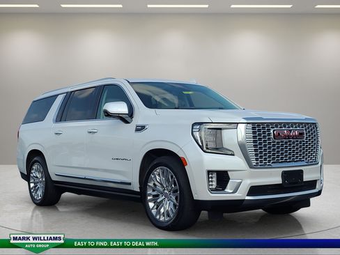 Used 2024 GMC Yukon XL Denali w/ Denali Reserve Package AWD/4WD image 1