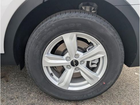 New 2025 Kia Sorento LX image 26