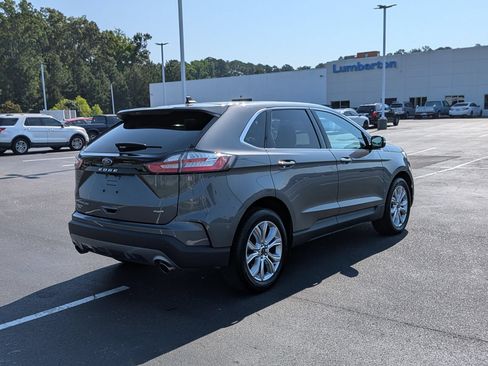 Used 2024 Ford Edge Titanium AWD/4WD image 3