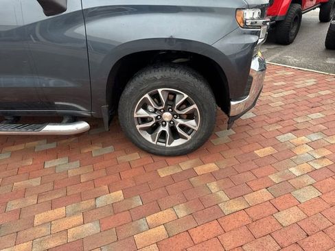 Used 2020 Chevrolet Silverado 1500 LT w/ All-Star Edition AWD/4WD image 17