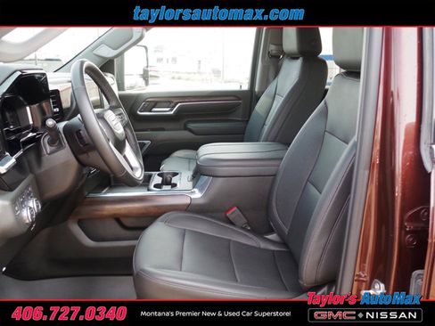 Used 2024 GMC Sierra 3500 SLT w/ SLT Convenience Package AWD/4WD image 4