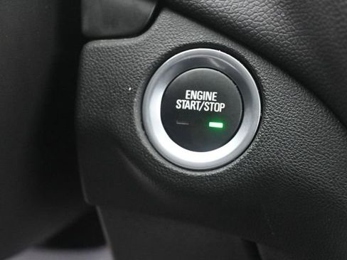 Used 2024 Chevrolet Equinox LT image 24