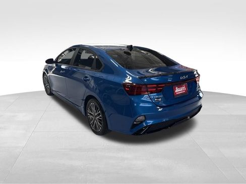Used 2022 Kia Forte GT-Line w/ GT-Line Premium Package FWD image 3