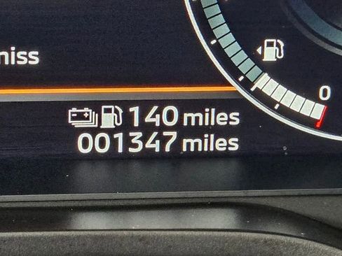 Used 2025 Mitsubishi Outlander ES image 24