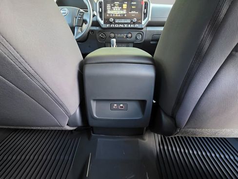 New 2026 Nissan Frontier SV w/ Tow Package AWD/4WD image 9