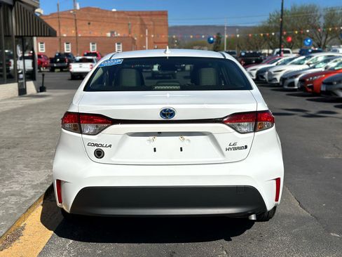 Used 2023 Toyota Corolla LE image 5