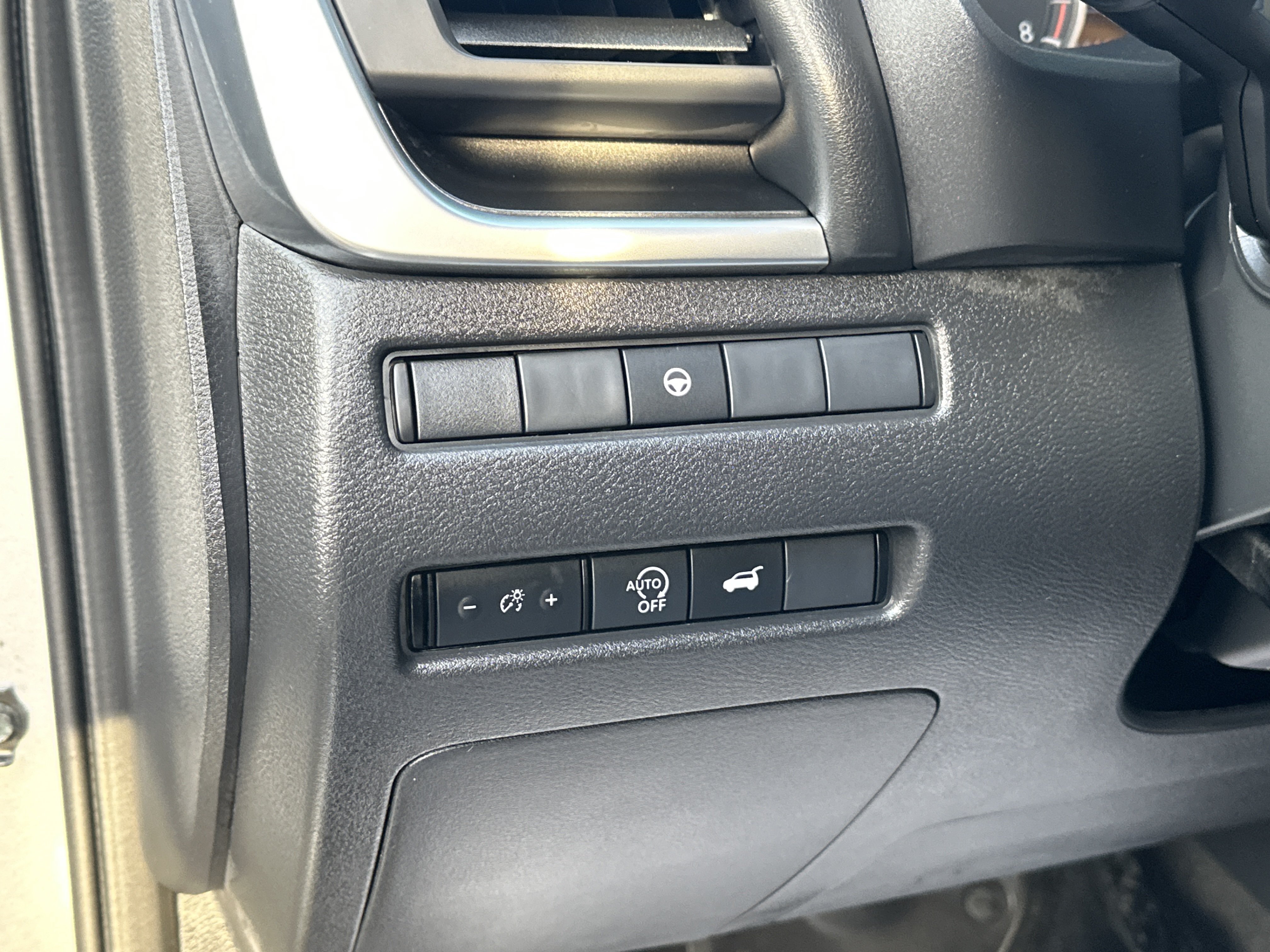 Used 2024 Nissan Rogue SV w/ SV Premium Package AWD/4WD image 13