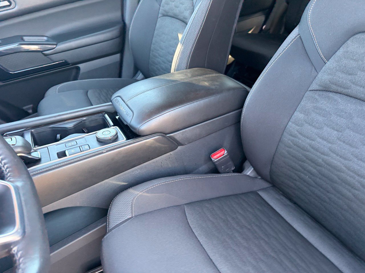 Certified 2025 Nissan Pathfinder SV AWD/4WD image 20