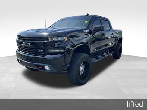 Used 2019 Chevrolet Silverado 1500 LT Trail Boss AWD/4WD image 3
