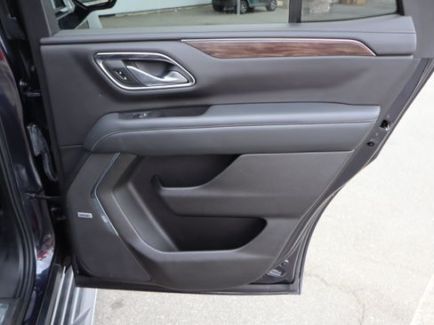 Used 2022 Chevrolet Tahoe LT AWD/4WD image 36