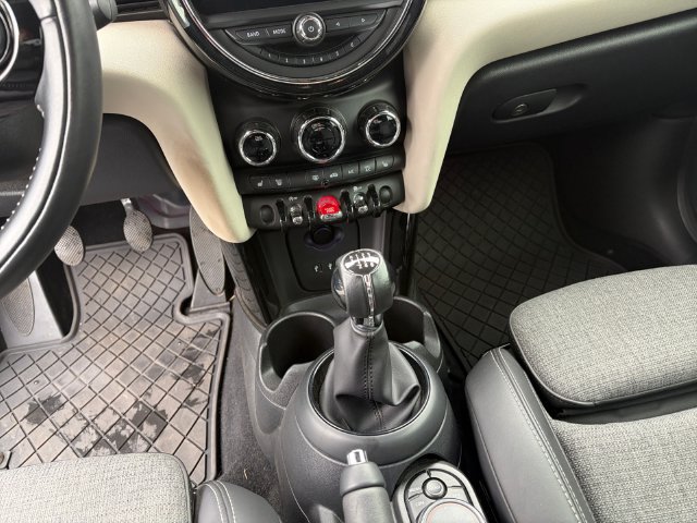 Used 2019 MINI Cooper Convertible w/ Storage Package FWD image 11