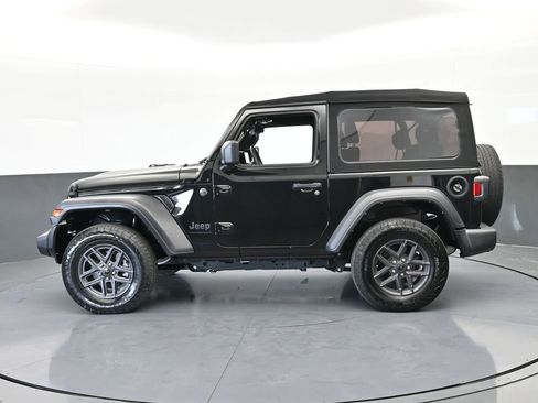 Used 2024 Jeep Wrangler Sport S image 3
