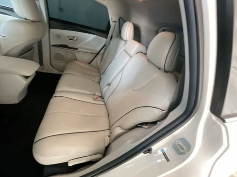 Used 2015 Toyota Venza Limited image 23