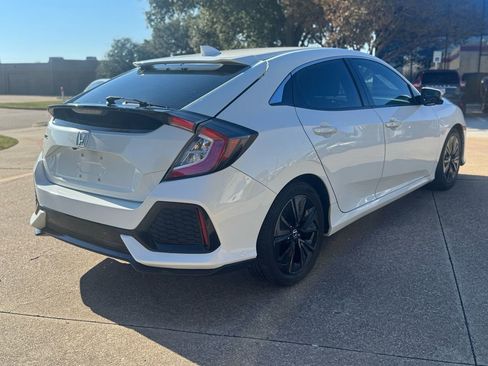 Used 2019 Honda Civic EX image 4