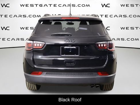 Used 2022 Jeep Compass Latitude FWD image 4