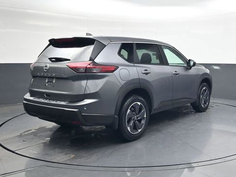 Certified 2026 Nissan Rogue SV w/ Cold Weather Package FWD image 5