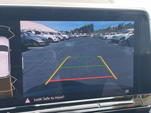 Certified 2026 Volkswagen Atlas SE w/ Panoramic Sunroof Package FWD image 29