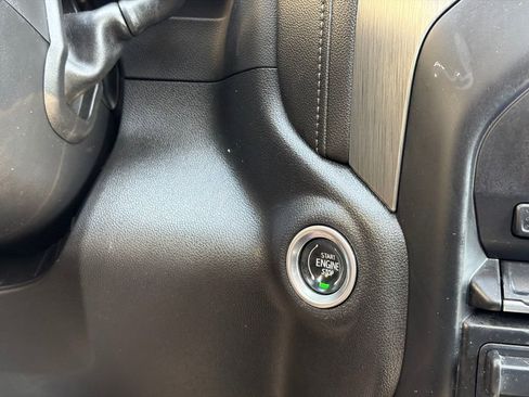 Used 2022 GMC Sierra 1500 Denali w/ Denali Premium Package image 32