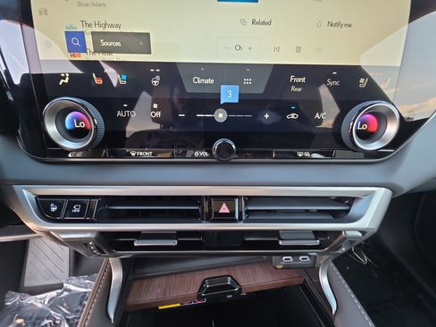 Used 2026 Lexus RX 350 AWD image 21