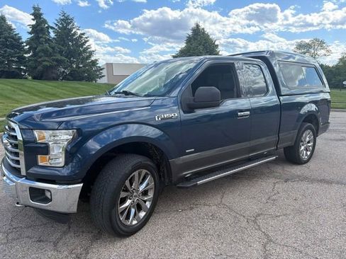Used 2016 Ford F150 XLT w/ Equipment Group 302A Luxury AWD/4WD image 3