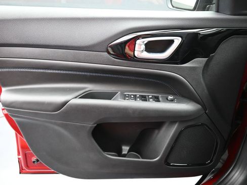 New 2026 Jeep Compass Latitude image 23