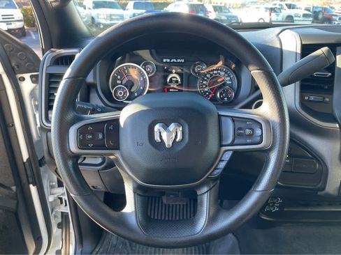 Used 2024 RAM 2500 Tradesman w/ Chrome Appearance Group image 22